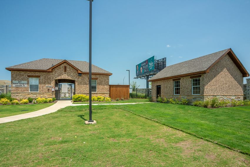 Cottages At The Realm Apartments, 4440 State Highway 121, Lewisville